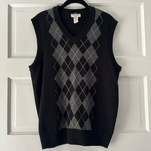 Dockers Argyle sweater vest in black and gray